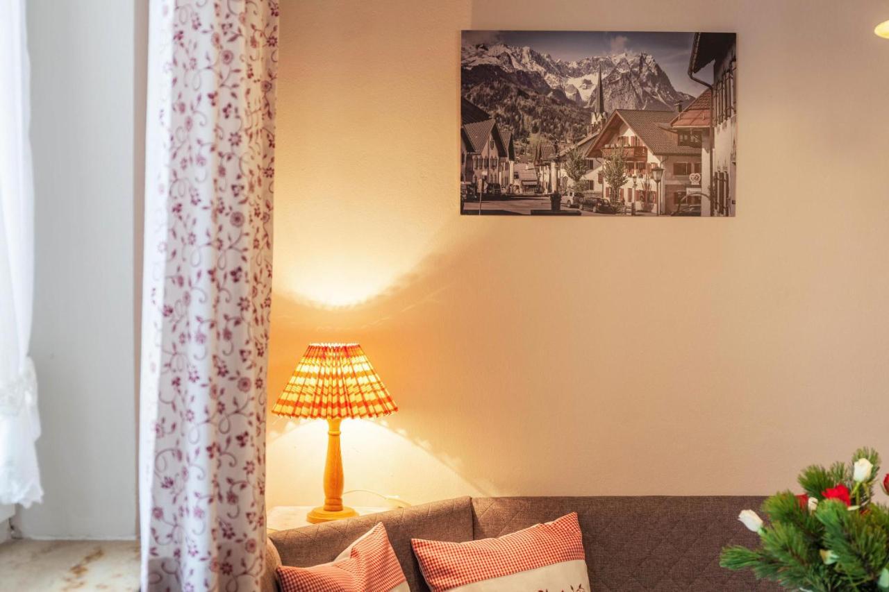 Ferienwohnung Waldruhe Garmisch-Partenkirchen járás Kültér fotó